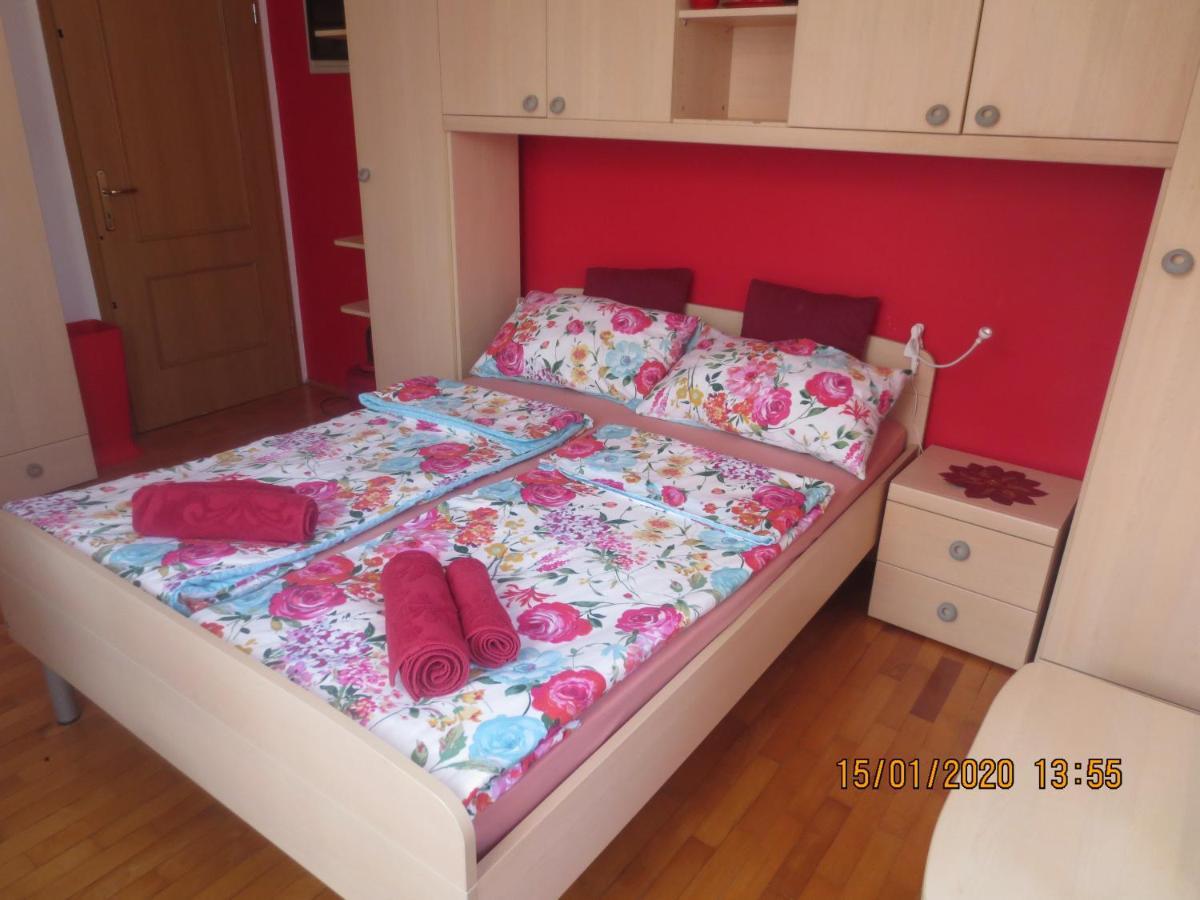 Apartments Vila Marija อิซอลา ภายนอก รูปภาพ